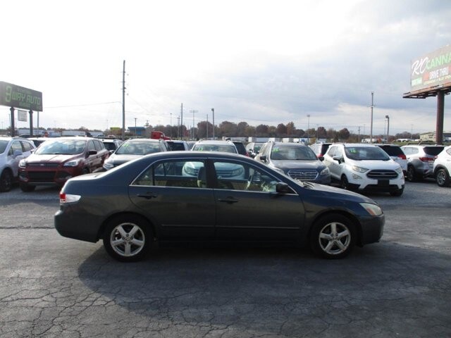 2004 Honda Accord in Oak Grove, MO 64075 - 18076433 4