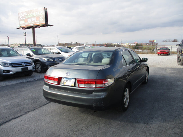 2004 Honda Accord in Oak Grove, MO 64075 - 18076433 5