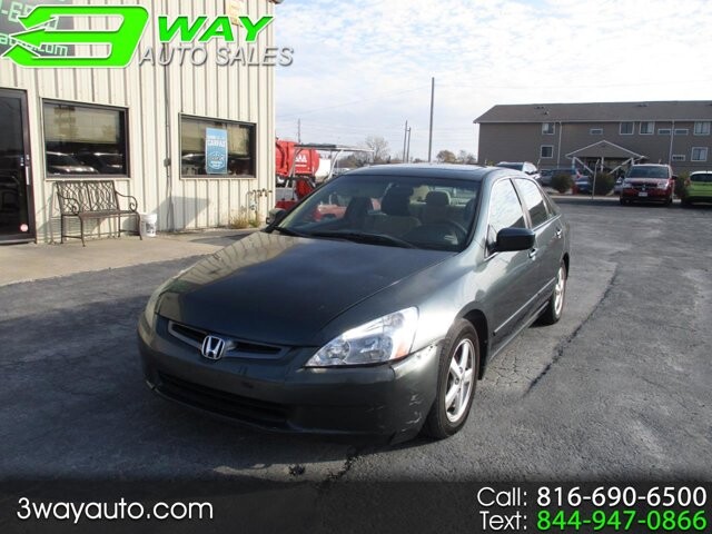 2004 Honda Accord in Oak Grove, MO 64075 - 18076433 13