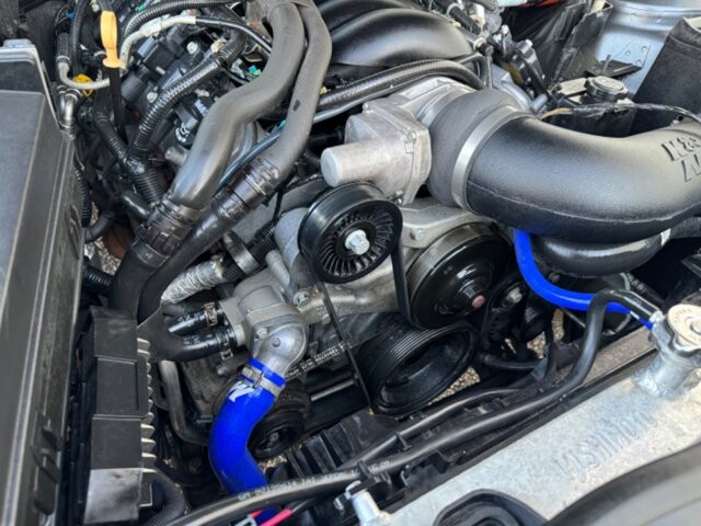 2010 Chevrolet Camaro in Flowery Branch, GA 30542 - 18076437 13