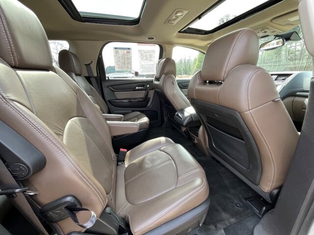 2015 GMC Acadia in Flowery Branch, GA 30542 - 18076443 9