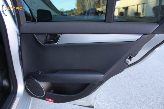 2008 Mercedes-Benz C 300 in Decatur, GA 30032 - 18076450 44