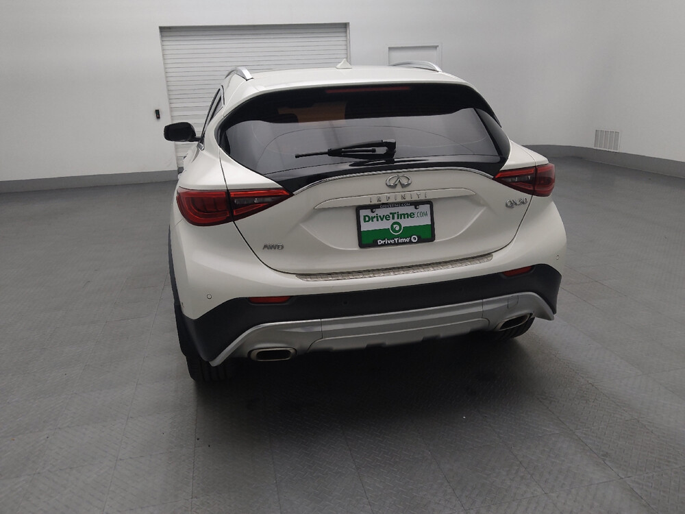 2017 INFINITI QX30 in Pensacola, FL 32505 - 18076525 6