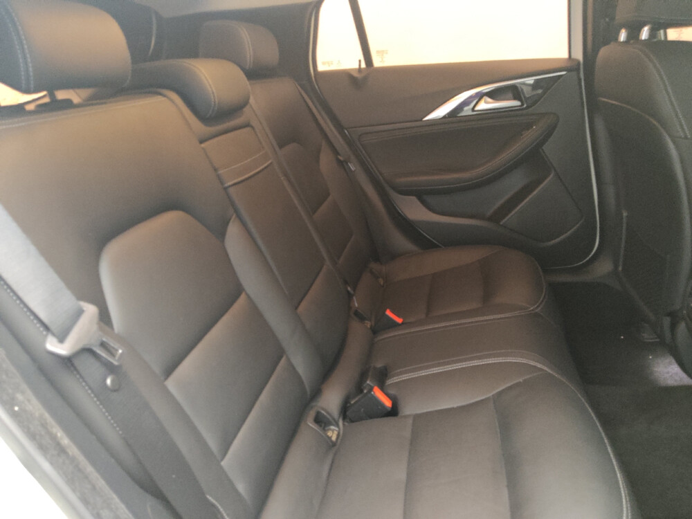 2017 INFINITI QX30 in Pensacola, FL 32505 - 18076525 19