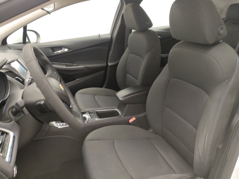 2017 Chevrolet Cruze in Savannah, GA 31419 - 18076540 17