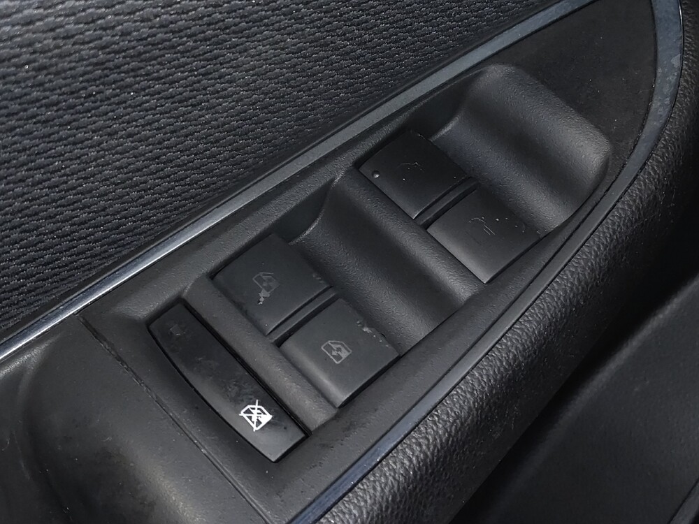 2017 Chevrolet Cruze in Savannah, GA 31419 - 18076540 27