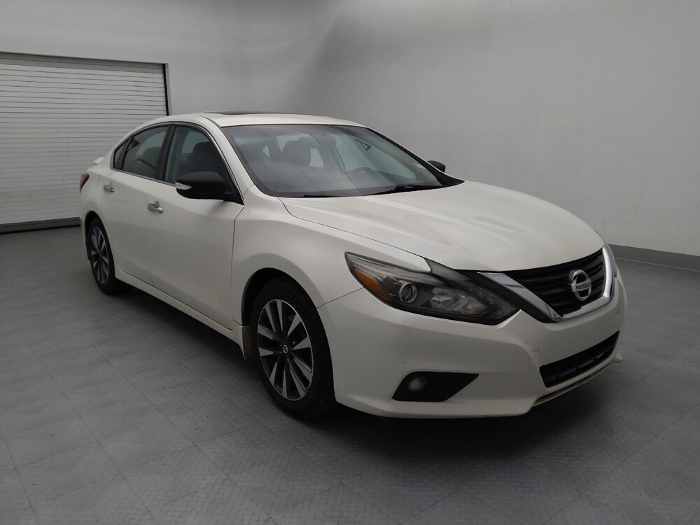 2016 Nissan Altima in Pittsburgh, PA 15237 - 18076549 13