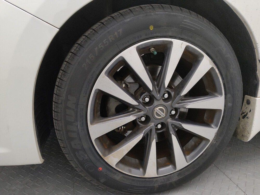 2016 Nissan Altima in Pittsburgh, PA 15237 - 18076549 31