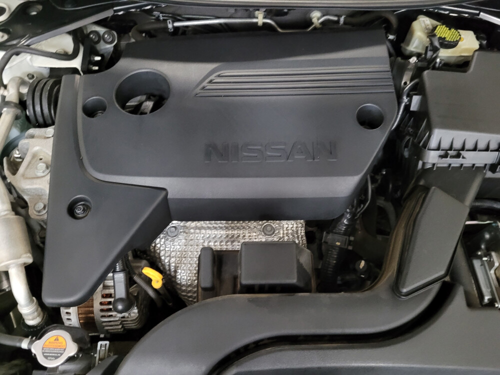 2016 Nissan Altima in Pittsburgh, PA 15237 - 18076549 30
