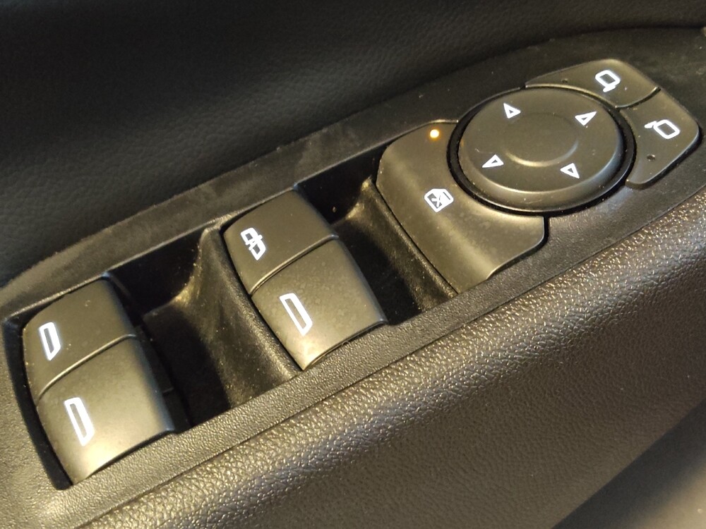 2019 Chevrolet Equinox in Greenville, NC 27834 - 18076560 27