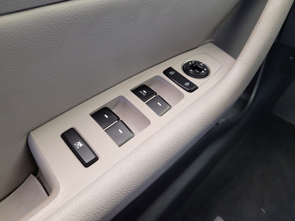 2018 Hyundai Sonata in Cincinnati, OH 45255 - 18076585 27