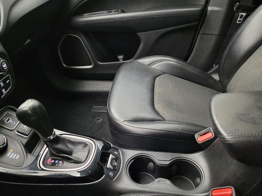 2020 Jeep Compass in Peoria, IL 61615 - 18076607 26