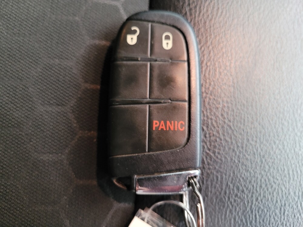 2020 Jeep Compass in Peoria, IL 61615 - 18076607 32