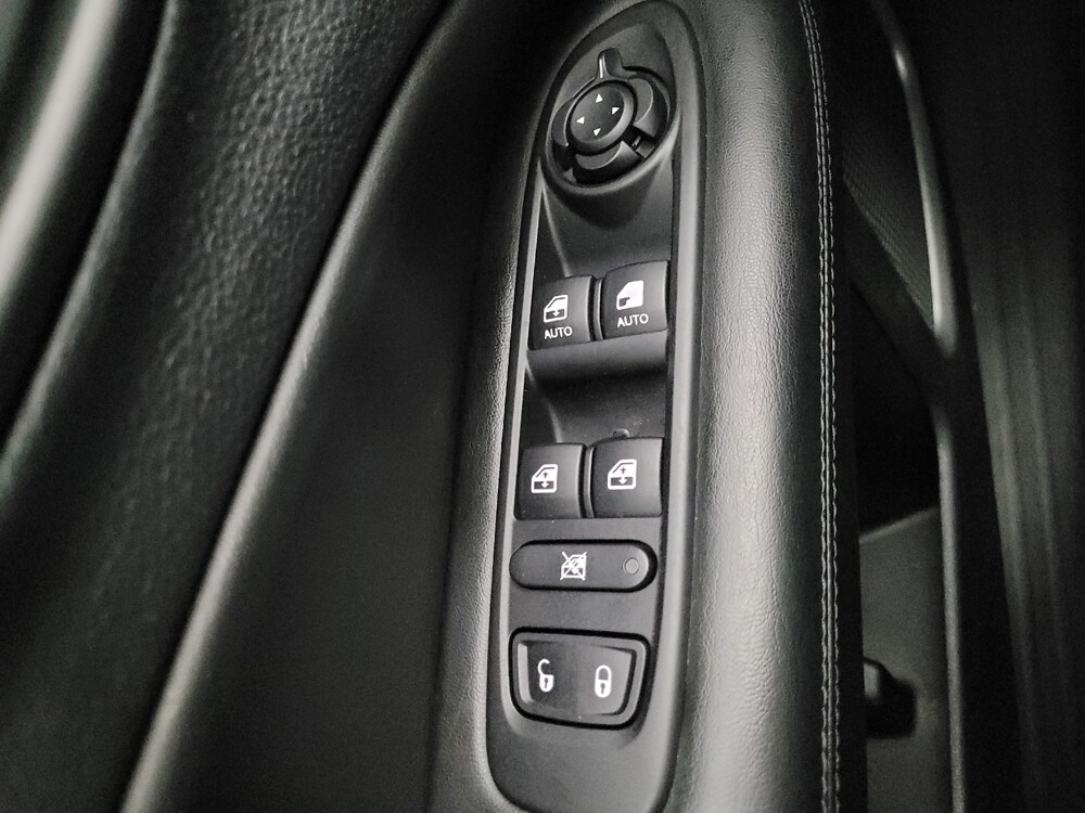 2020 Jeep Compass in Peoria, IL 61615 - 18076607 27