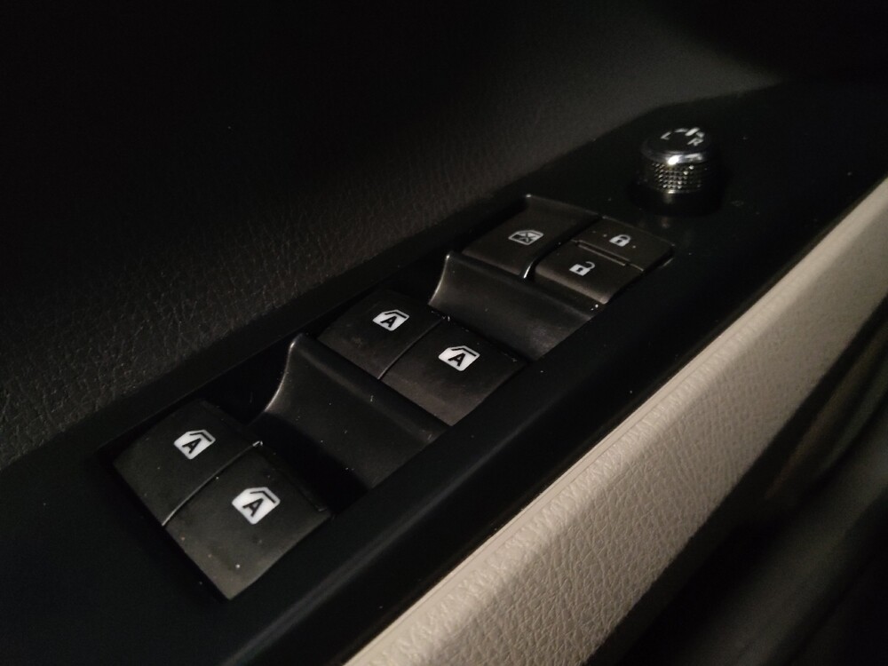 2018 Toyota Camry in Jacksonville, FL 32210 - 18076611 27