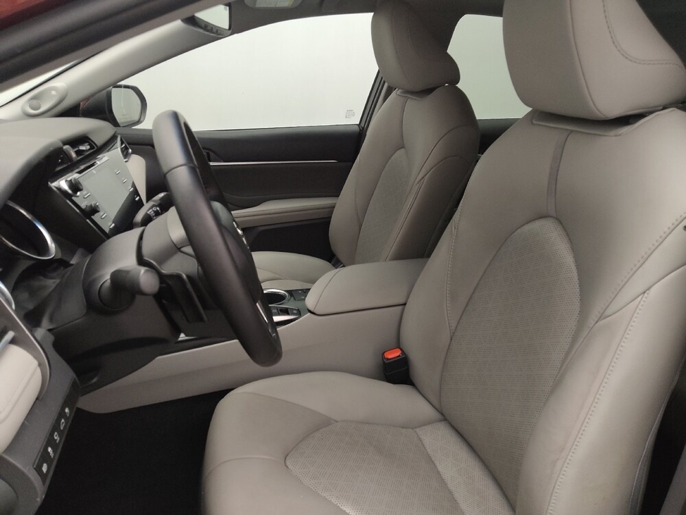 2018 Toyota Camry in Jacksonville, FL 32210 - 18076611 17