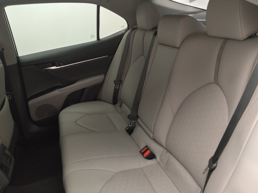 2018 Toyota Camry in Jacksonville, FL 32210 - 18076611 18