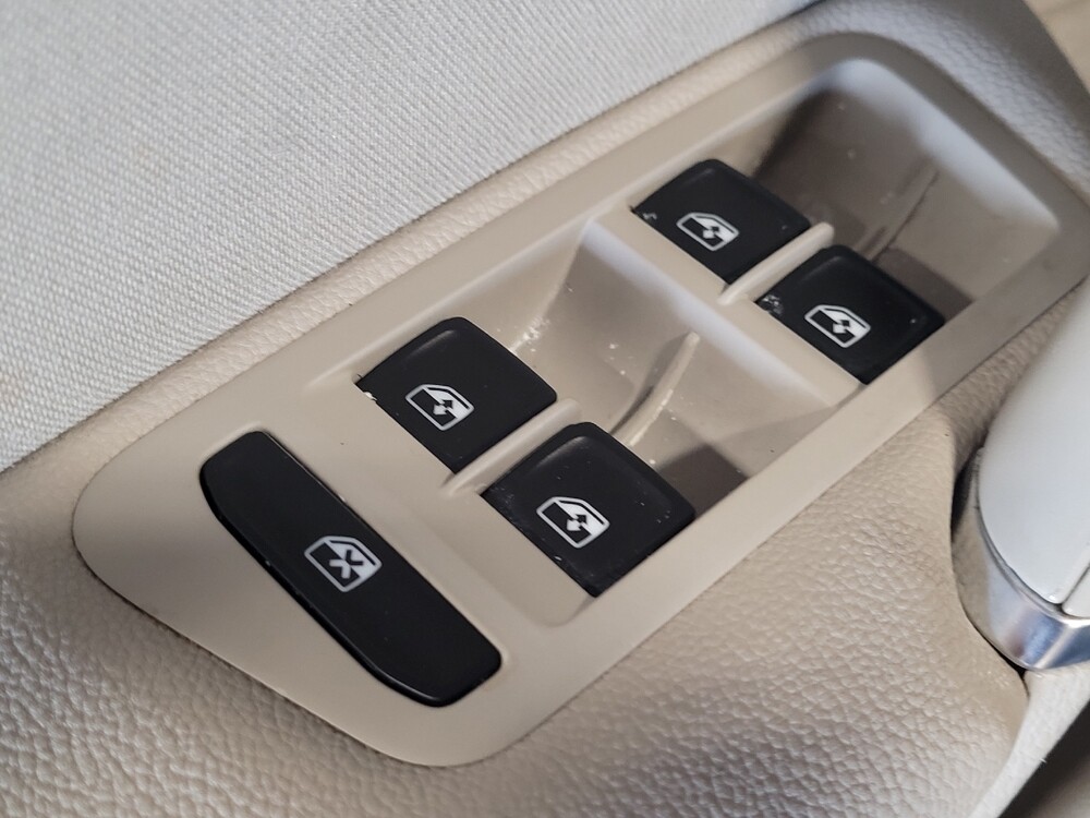 2017 Volkswagen Golf in Jacksonville, FL 32210 - 18076612 27