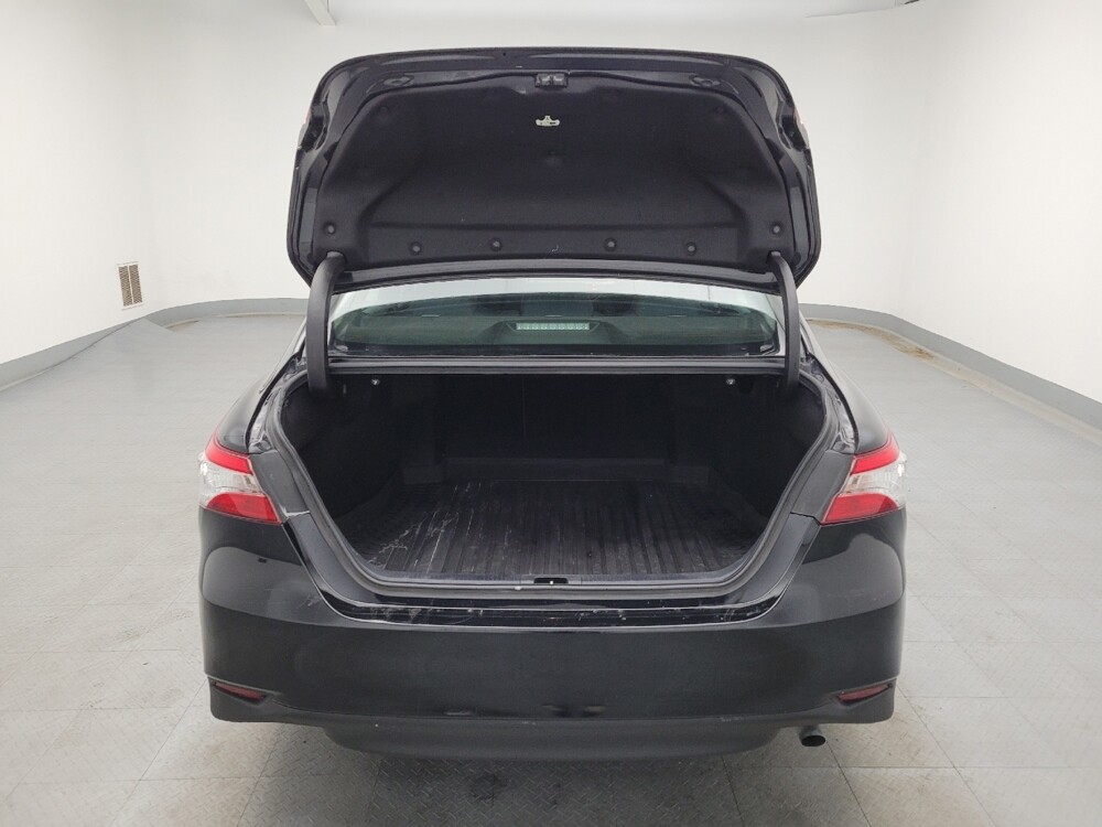 2020 Toyota Camry in Cincinnati, OH 45255 - 18076621 29