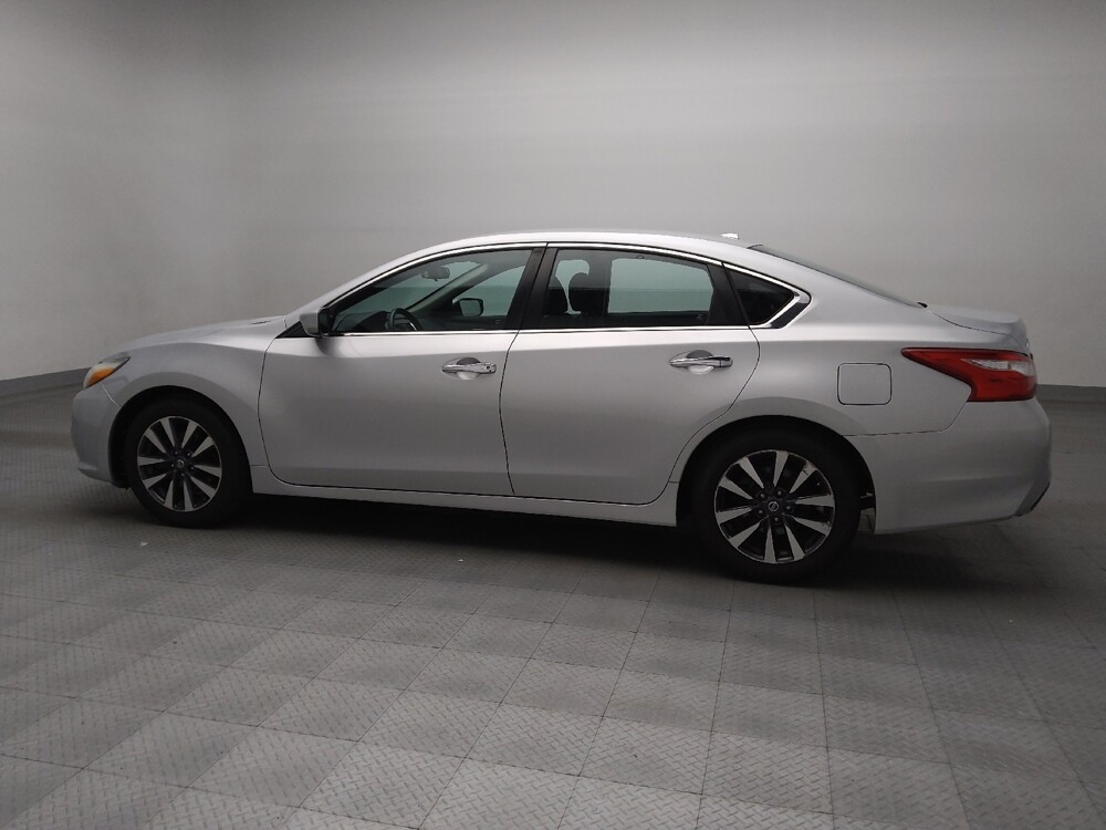 2017 Nissan Altima in Lubbock, TX 79424 - 18076623 3