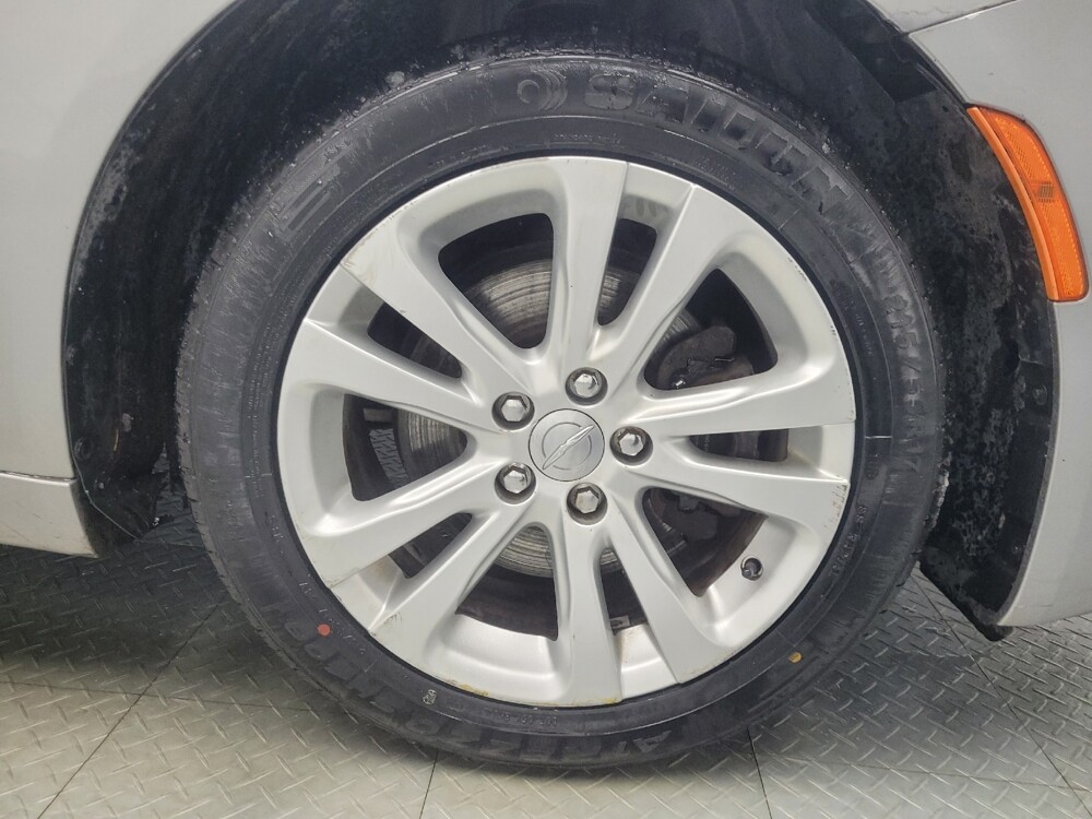 2015 Chrysler 200 in Mishawaka, IN 46545 - 18076625 31