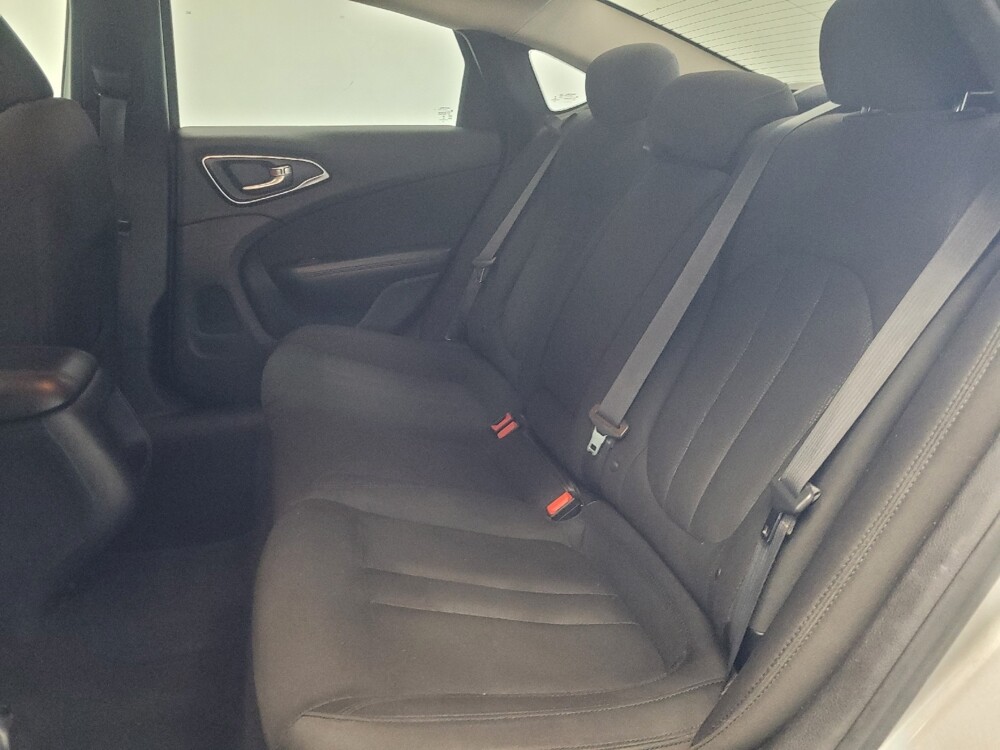 2015 Chrysler 200 in Mishawaka, IN 46545 - 18076625 18