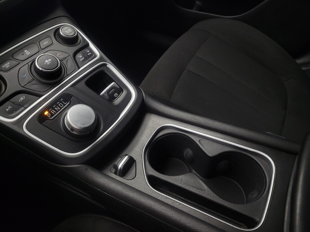 2015 Chrysler 200 in Mishawaka, IN 46545 - 18076625 26