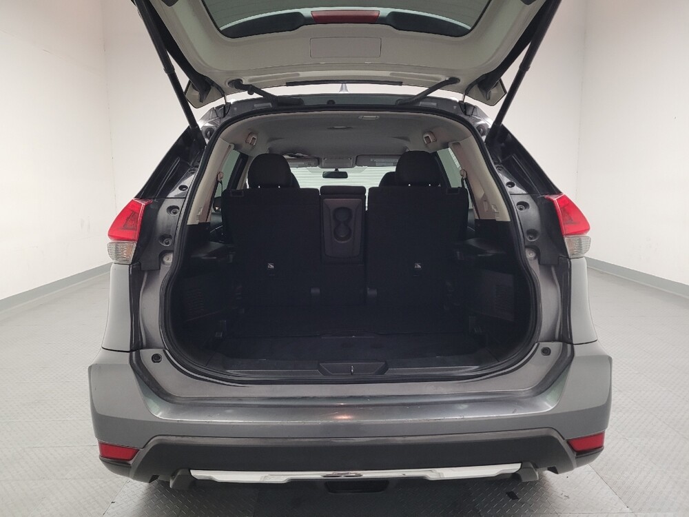 2018 Nissan Rogue in Bakersfield, CA 93309 - 18076649 29