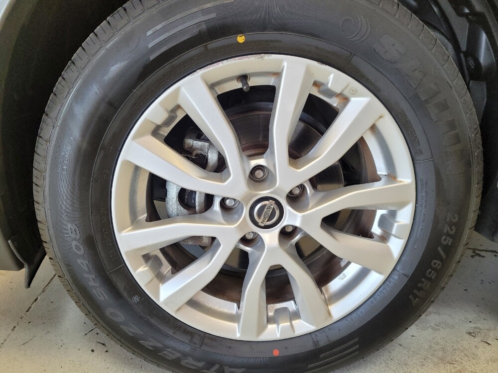 2018 Nissan Rogue in Bakersfield, CA 93309 - 18076649 31