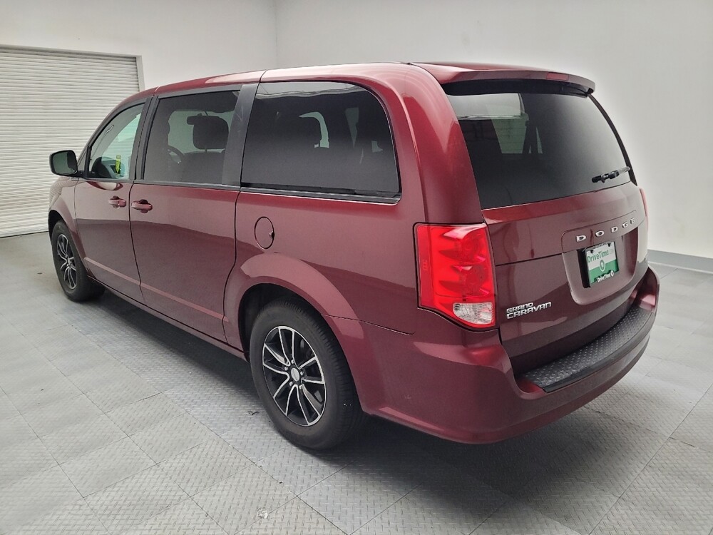 2018 Dodge Grand Caravan in Fresno, CA 93726 - 18076668 5