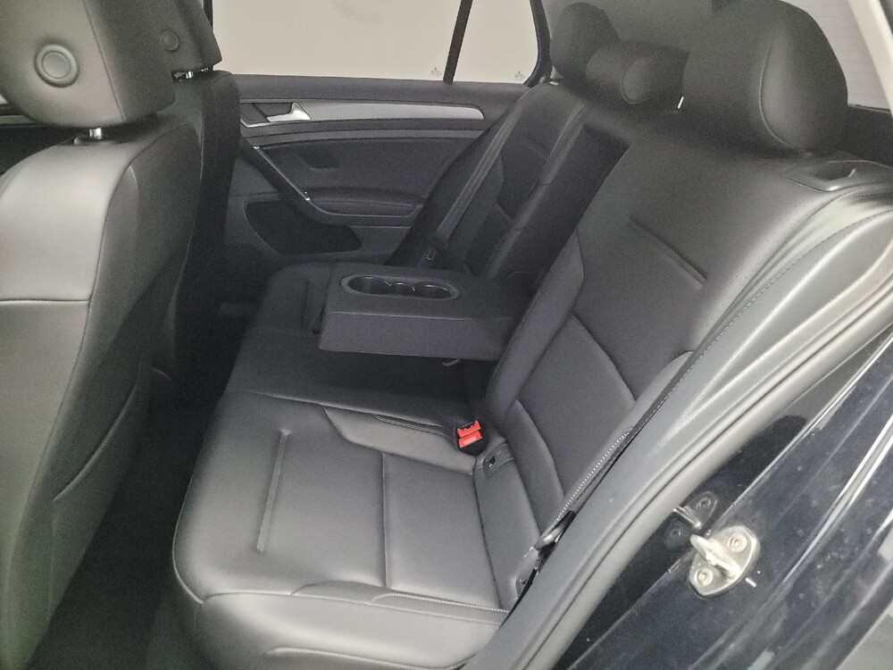 2021 Volkswagen Golf in Riverside, CA 92504 - 18076674 18