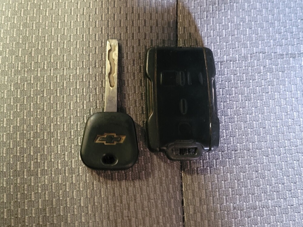 2016 Chevrolet Silverado 1500 in Miami, FL 33157 - 18076683 32