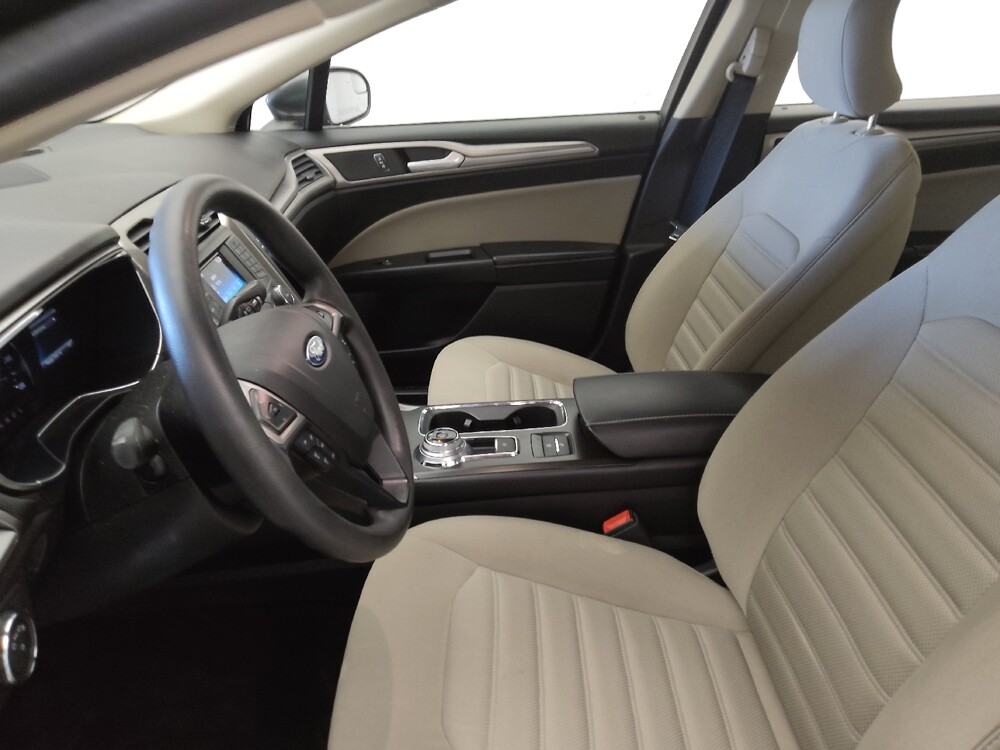 2018 Ford Fusion in Columbia, SC 29210 - 18076695 17