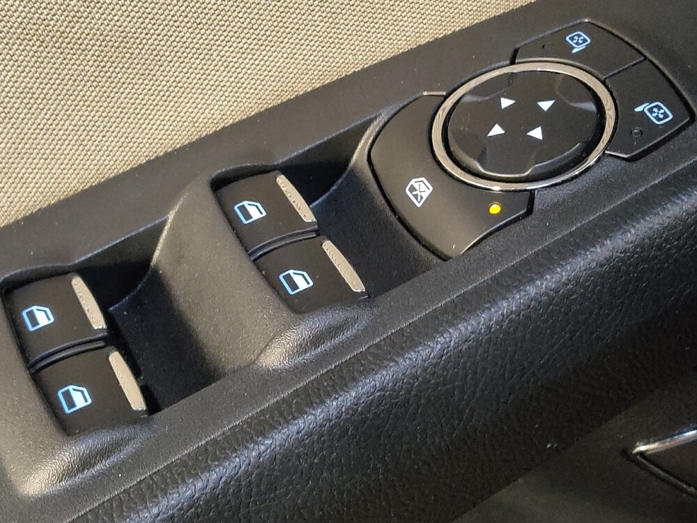 2018 Ford Fusion in Columbia, SC 29210 - 18076697 27