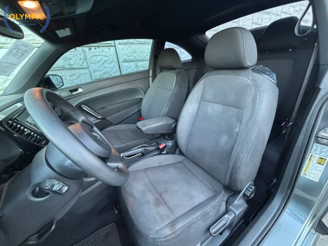 2014 Volkswagen Beetle in Decatur, GA 30032 - 18076715 23