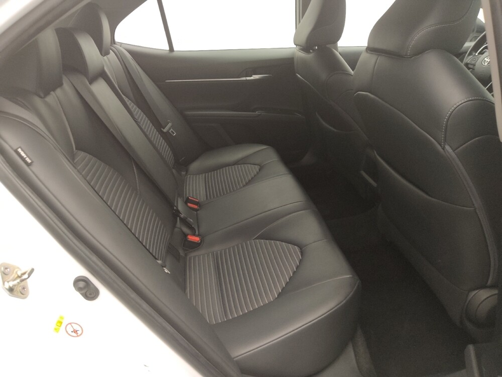 2018 Toyota Camry in Houston, TX 77060 - 18076723 19