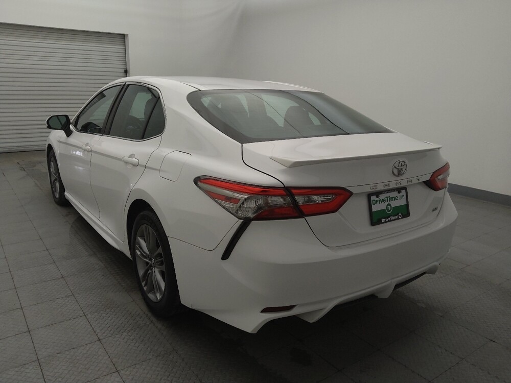 2018 Toyota Camry in Houston, TX 77060 - 18076723 5