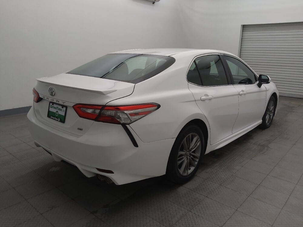 2018 Toyota Camry in Houston, TX 77060 - 18076723 9