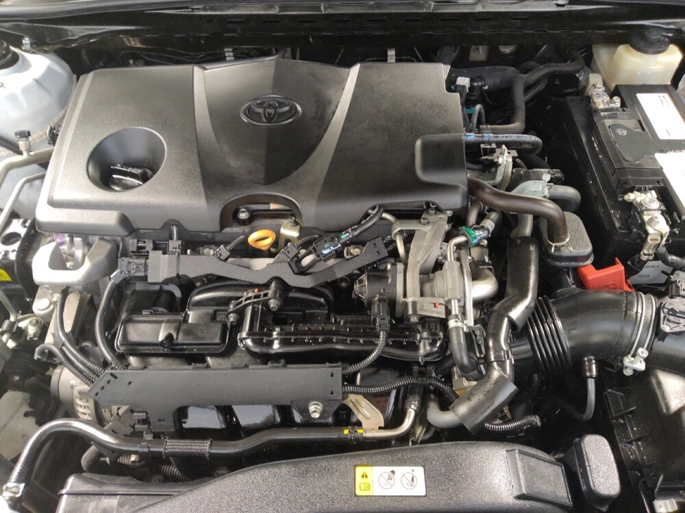 2018 Toyota Camry in Houston, TX 77060 - 18076723 30