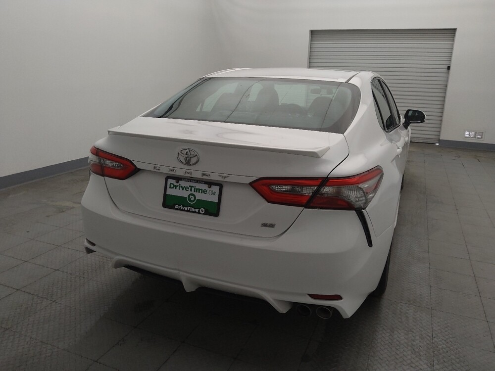 2018 Toyota Camry in Houston, TX 77060 - 18076723 7