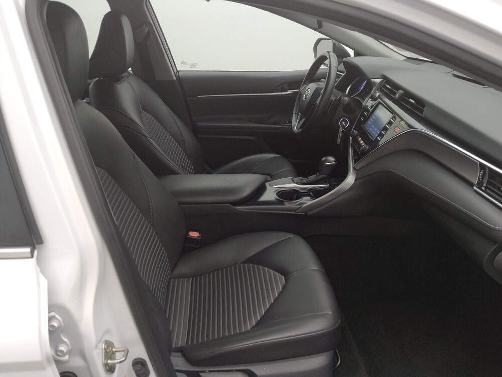 2018 Toyota Camry in Houston, TX 77060 - 18076723 21