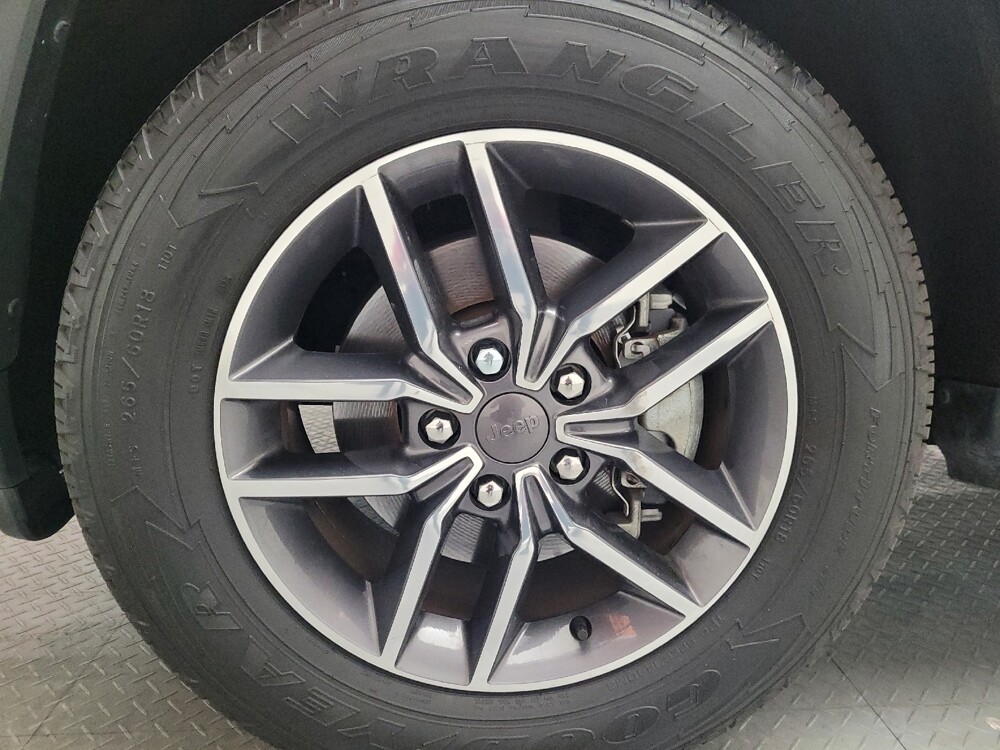 2020 Jeep Grand Cherokee in Montclair, CA 91763 - 18076732 31