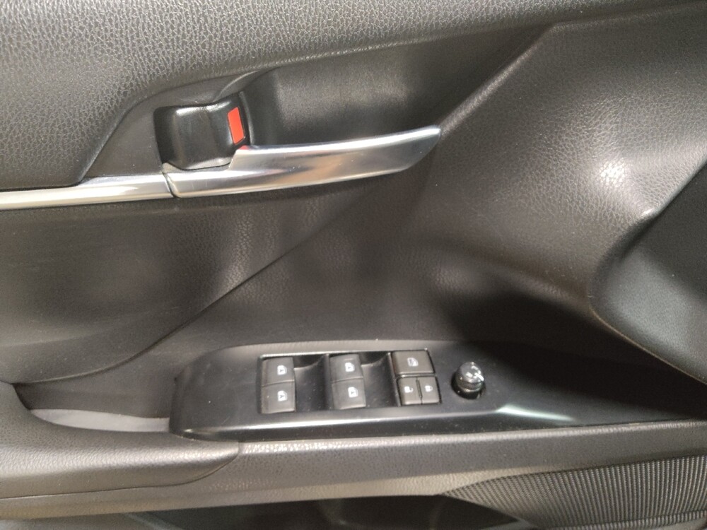 2019 Toyota Camry in Fort Worth, TX 76116 - 18076764 27