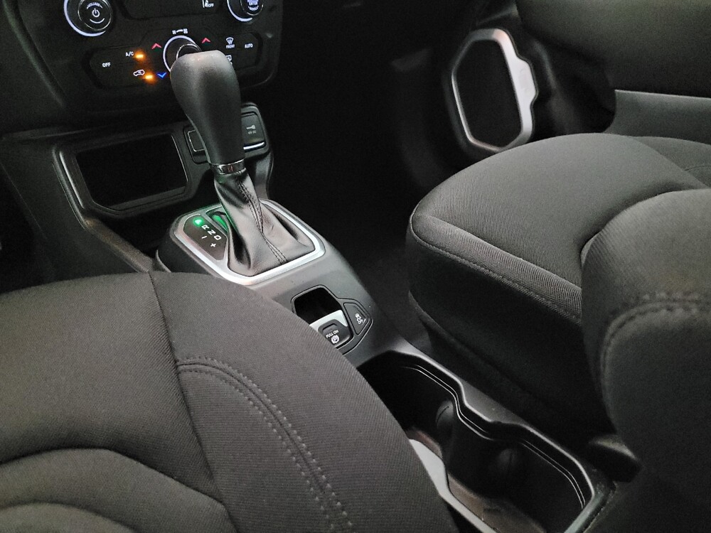 2021 Jeep Renegade in Tucson, AZ 85705 - 18076768 26