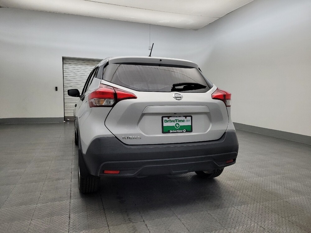2019 Nissan Kicks in Phoenix, AZ 85015 - 18076773 6