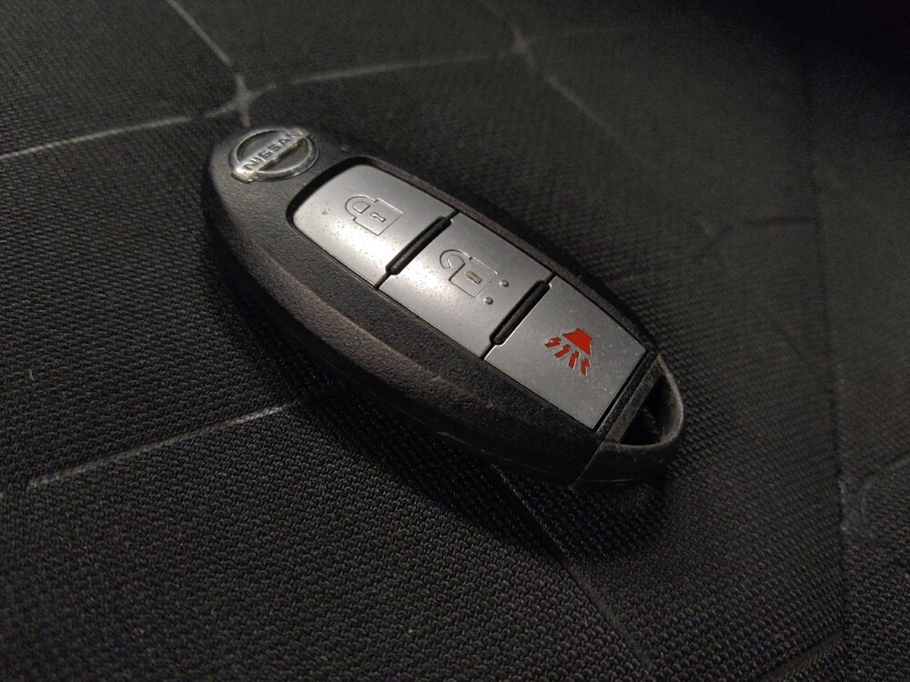 2019 Nissan Kicks in Phoenix, AZ 85015 - 18076773 32