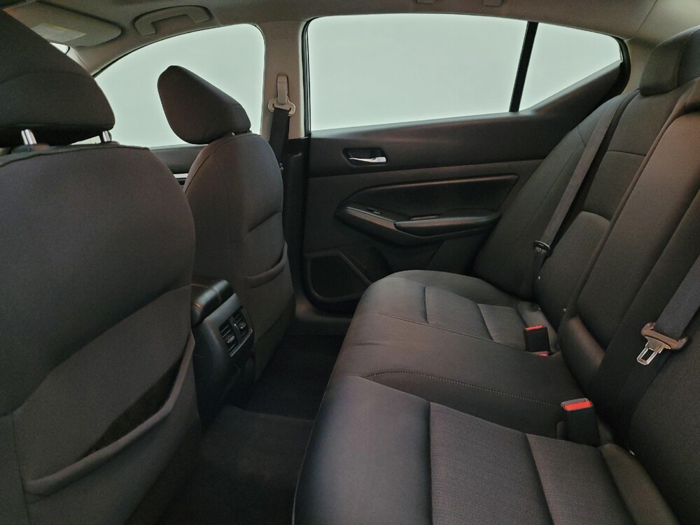 2019 Nissan Altima in Phoenix, AZ 85022 - 18076777 18