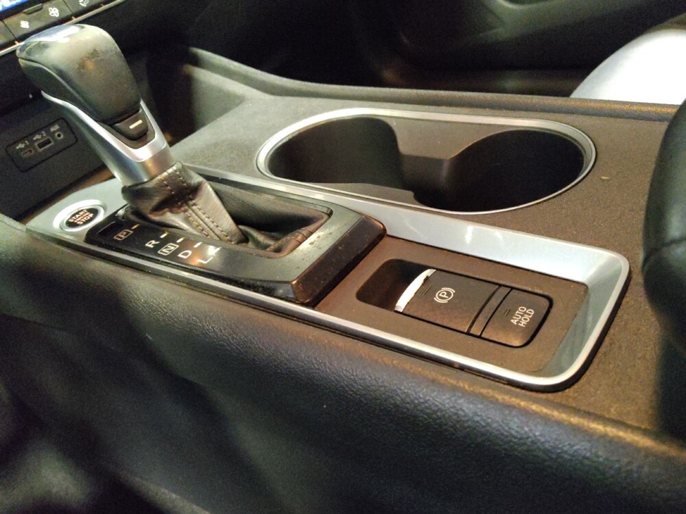 2019 Nissan Altima in Phoenix, AZ 85022 - 18076777 26