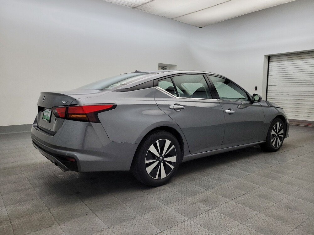 2019 Nissan Altima in Phoenix, AZ 85022 - 18076777 10