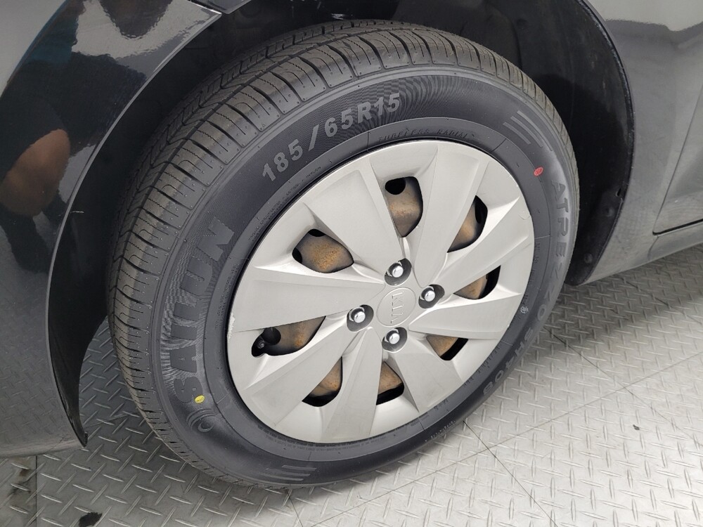 2019 Kia Rio in Reno, NV 89502 - 18076795 31